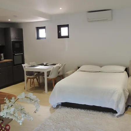 Cosy Hauteur L'atelier Apartment Vallauris